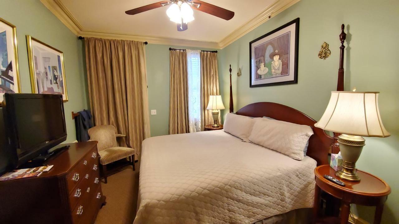 Lions Inn Bed & Breakfast Nova Orleães Exterior foto