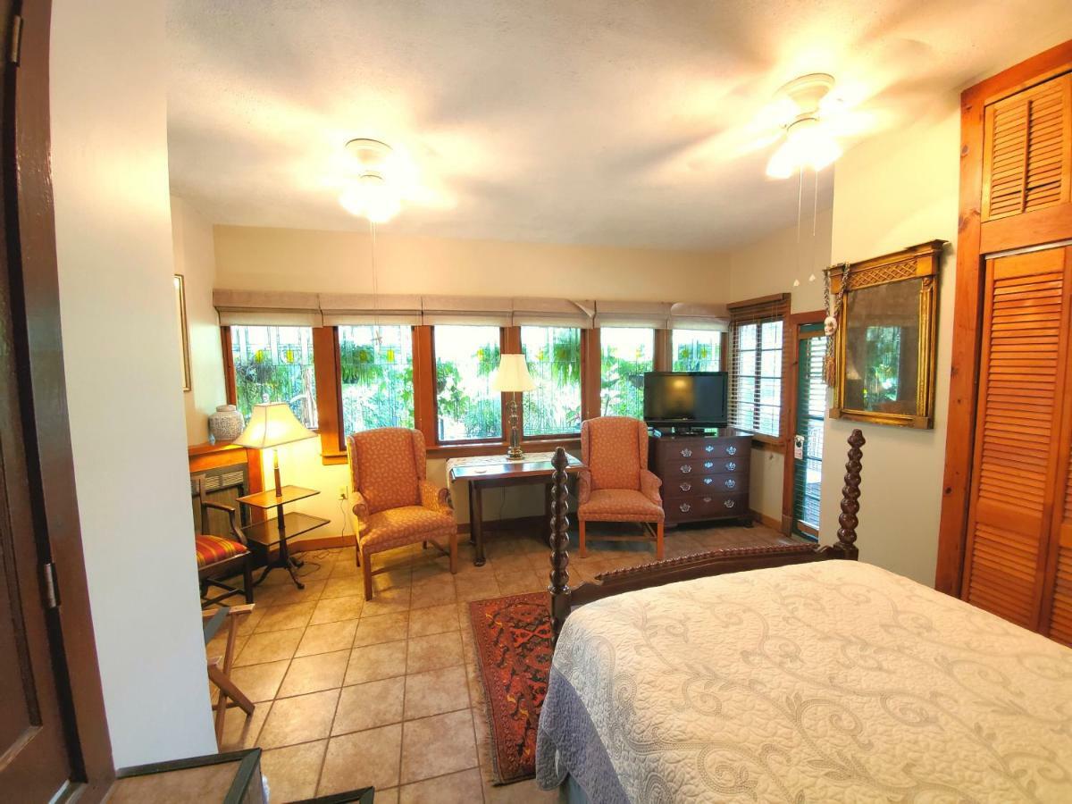 Lions Inn Bed & Breakfast Nova Orleães Exterior foto